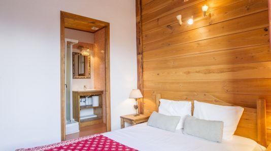 Rent in ski resort 6 room chalet 12 people (121) - Chalets Violettes - Saint Martin de Belleville - Bedroom