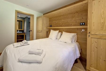 Rent in ski resort 4 room triplex chalet 7 people (Suzan) - Le Hameau de Caseblanche - Saint Martin de Belleville - Bedroom
