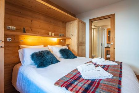 Rent in ski resort 5 room triplex chalet 8 people (Landenoire) - Le Hameau de Caseblanche - Saint Martin de Belleville - Bedroom