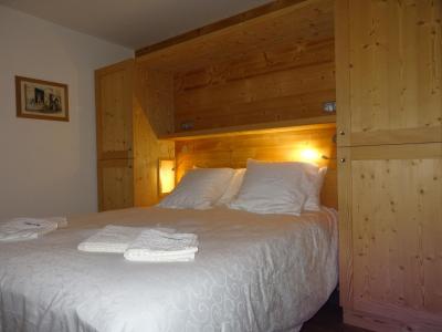 Rent in ski resort 6 room duplex chalet 10 people (Bouc Blanc) - Le Hameau de Caseblanche - Saint Martin de Belleville - Bedroom