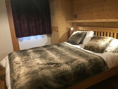 Rent in ski resort 7 room triplex chalet 12 people (Tawny) - Le Hameau de Caseblanche - Saint Martin de Belleville - Bedroom