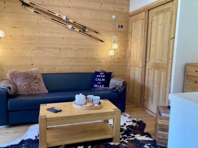 Rent in ski resort 8 room triplex chalet 14 people (Cerf d'Or) - Le Hameau de Caseblanche - Saint Martin de Belleville