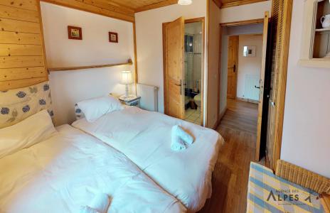 Rent in ski resort 6 room triplex chalet 10 people - Les Balcons de St Martin - Saint Martin de Belleville - Bedroom