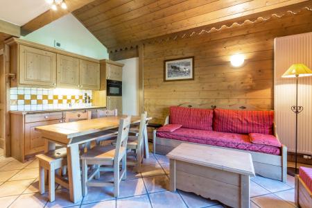 Rent in ski resort 3 room apartment 6 people (A04) - Les Chalets du Gypse - Saint Martin de Belleville - Living room