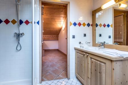 Soggiorno sugli sci Appartamento 5 stanze per 10 persone (C15) - Les Chalets du Gypse - Saint Martin de Belleville - Bagno con doccia