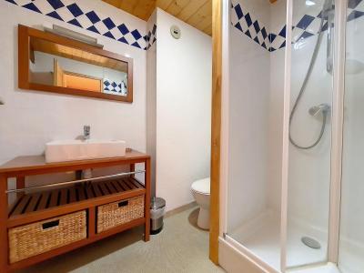 Rent in ski resort 5 room chalet 10 people (Logement 5 pièces 10 personnes (MN-CRINTALLIA)) - LEVASSAIX - Saint Martin de Belleville - Shower room