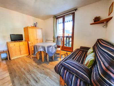 Rent in ski resort Studio 2 people (2) - Résidence Biollay - Saint Martin de Belleville - Living room