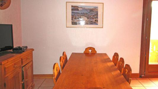 Rent in ski resort 4 room duplex apartment 6 people (3) - Résidence la Voute - Saint Martin de Belleville - Table