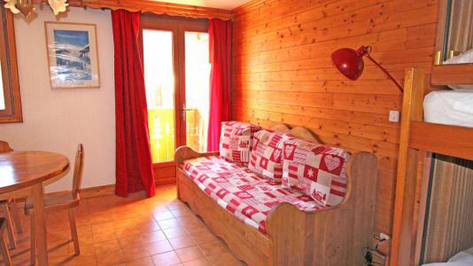 Rent in ski resort Studio 4 people (1) - Résidence la Voute - Saint Martin de Belleville - Living room