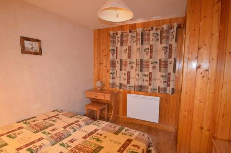 Rent in ski resort 4 room apartment 5 people (1) - Résidence les Lupins - Saint Martin de Belleville - Bedroom