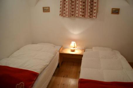 Rent in ski resort 3 room apartment 4 people (PETITCHA) - Résidence Villarenger - Saint Martin de Belleville - Bedroom