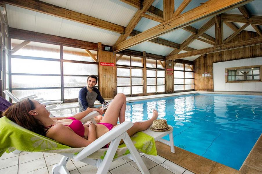 Rent in ski resort Les Chalets de Saint Sorlin - Saint Sorlin d'Arves - Swimming pool