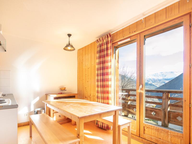 Rent in ski resort Résidence le Hameau de l'Alpage - Saint Sorlin d'Arves - Table