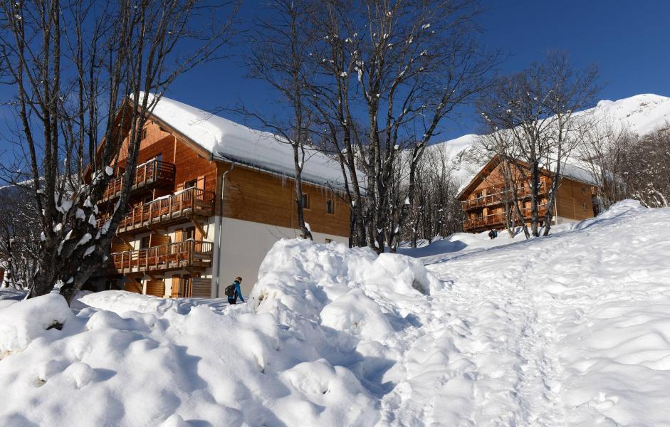 Аренда на лыжном курорте Résidence les Chalets de la Porte des Saisons - Saint Sorlin d'Arves - зимой под открытым небом
