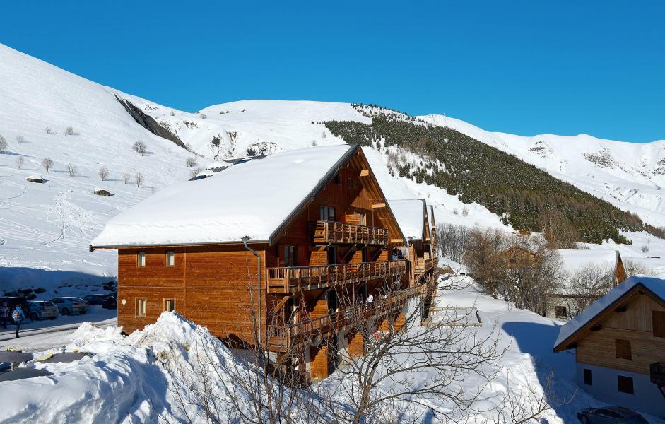 Rent in ski resort Résidence les Chalets de la Porte des Saisons - Saint Sorlin d'Arves - Winter outside