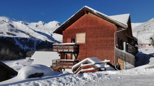 Vacanze in montagna Les Chalets de Saint Sorlin - Saint Sorlin d'Arves - Esteriore inverno