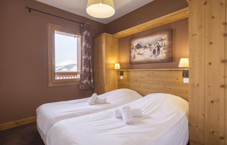 Rent in ski resort Résidence Club MMV l'Étoile des Cîmes - Sainte Foy Tarentaise - Bedroom