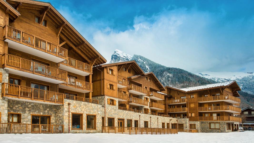 Location au ski Résidence CGH Boutique Les Chalets de Layssia - Samoëns - Extérieur hiver