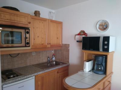 Rent in ski resort Studio sleeping corner 4 people - Les Résidences Samoëns - Samoëns - Kitchenette