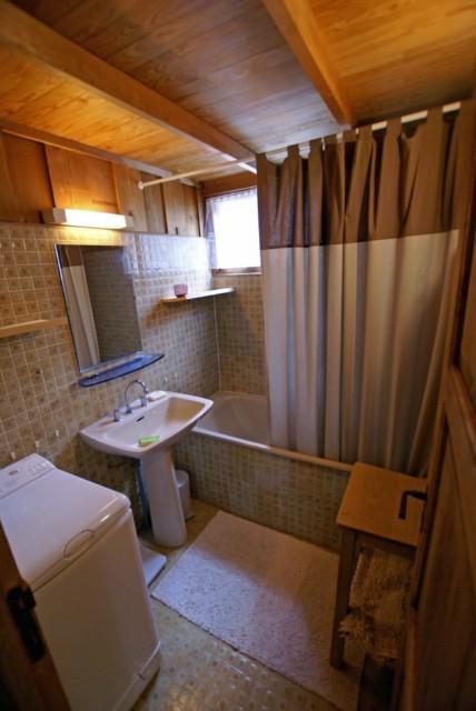 Location au ski Chalet duplex 5 pièces 10 personnes - Chalet la Conchette - Sauze - Super Sauze - Salle de bain