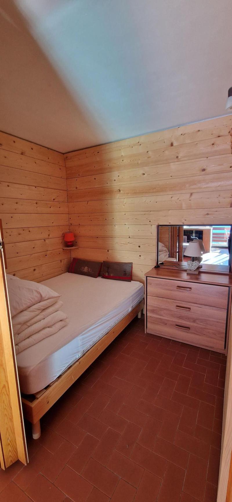 Ski verhuur Appartement 2 kamers bergnis 6 personen (455) - Résidence la Cbu - Sauze - Super Sauze - Kamer