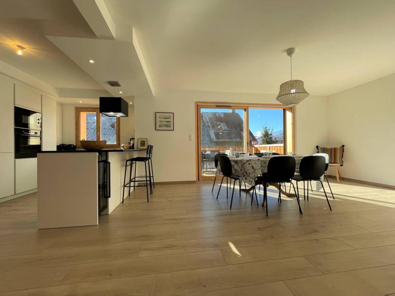 Rent in ski resort 4 room duplex chalet 8 people - CHALETS ROMARI - Serre Chevalier - Living room