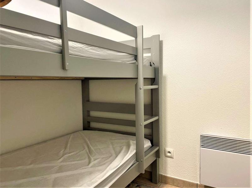 Rent in ski resort 2 room apartment sleeping corner 6 people (LSA240-P112) - HAMEAU DU BEZ PRINTEMPS - Serre Chevalier - Sleeping area