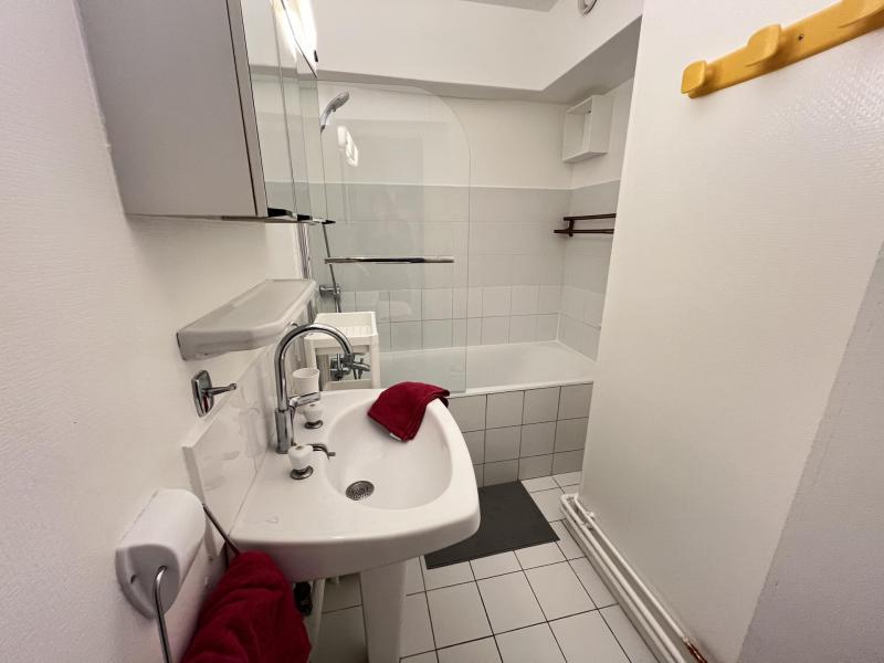 Rent in ski resort 2 room apartment sleeping corner 4 people (411) - La Résidence Bez - Serre Chevalier - Bathroom