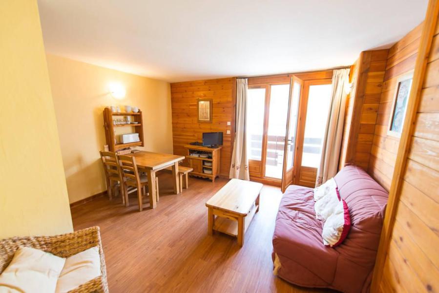 Rent in ski resort Studio sleeping corner 4 people (PELGOE) - La Résidence le Pelvoux - Serre Chevalier - Living room