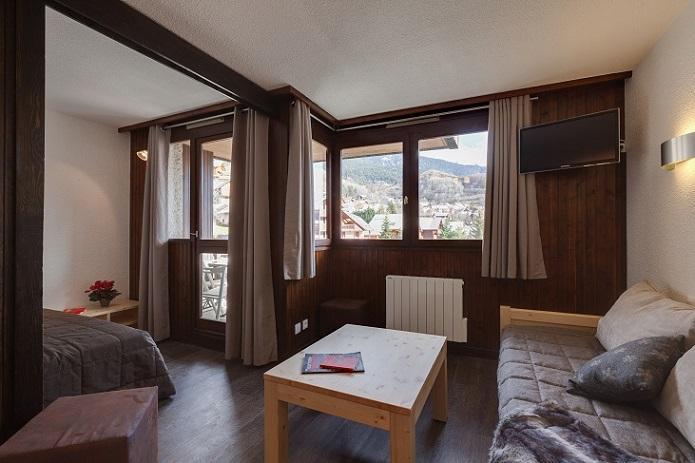 Rent in ski resort Studio cabin 4 people (439) - La Résidence les Mélèzes - Serre Chevalier - Living room