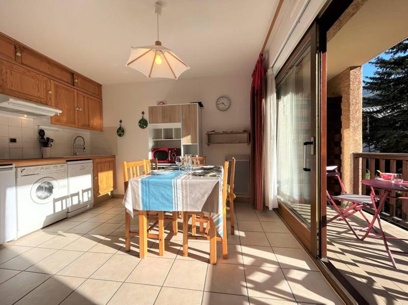 Rent in ski resort 2 room apartment cabin 4 people (450-0111) - Le Moulin de la Guisane - Serre Chevalier - Living room