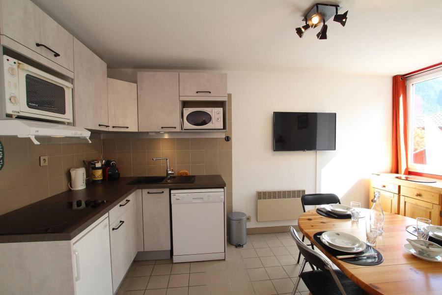 Ski verhuur Appartement 2 kamers bergnis 4 personen (A301) - Le Relais de la Guisane A - Serre Chevalier - Woonkamer