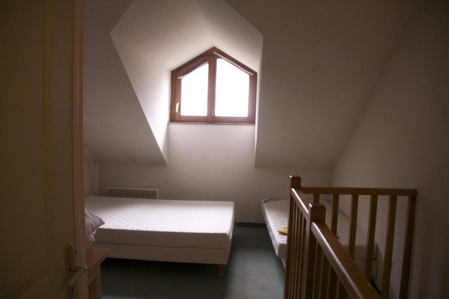 Rent in ski resort 4 room triplex chalet 8 people (26) - Les Chalets du Jardin Alpin - Serre Chevalier - Bedroom