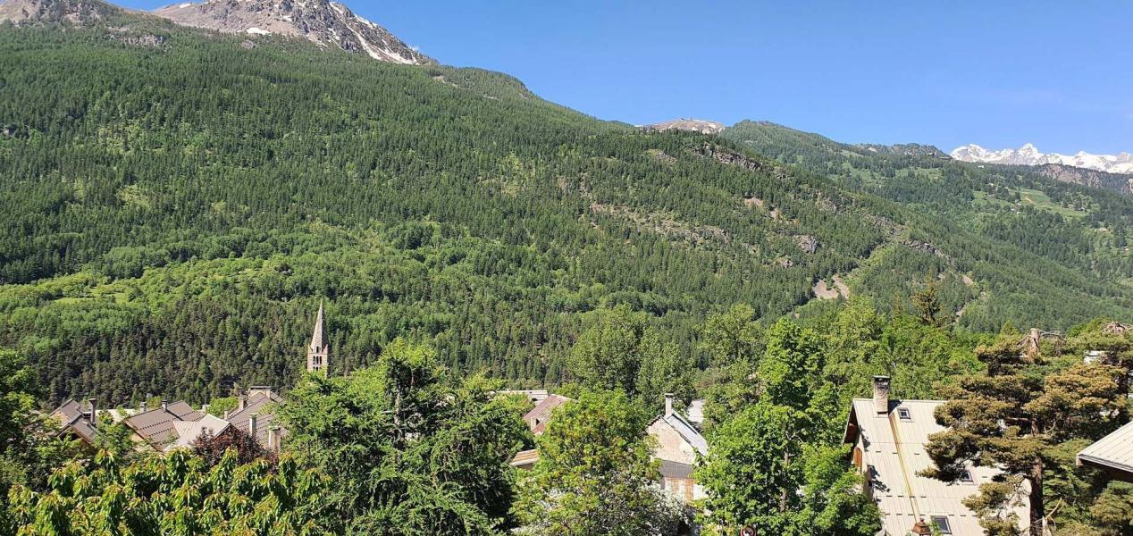 Soggiorno sugli sci Maison de Pays la Villette - Serre Chevalier - Balcone