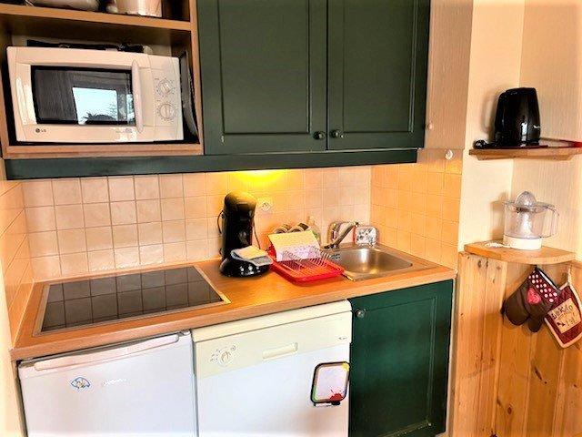 Rent in ski resort 2 room apartment 4 people (105) - Résidence Alpaga - Serre Chevalier - Kitchenette