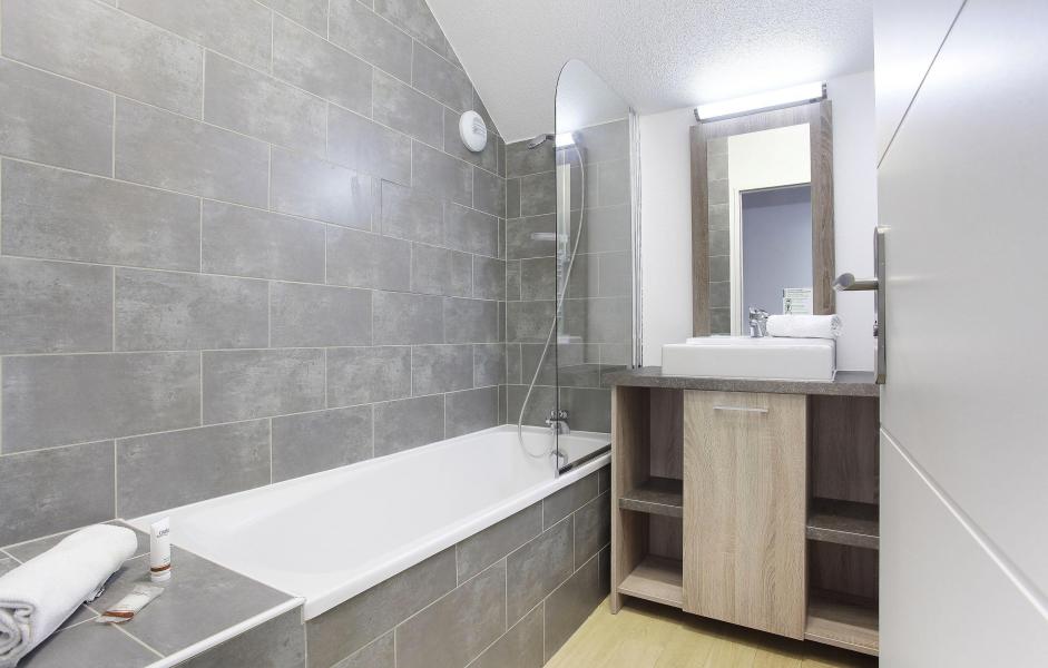 Rent in ski resort Résidence Aquisana - Serre Chevalier - Bathroom