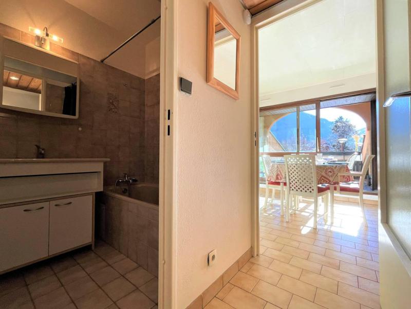 Rent in ski resort Studio cabin 4 people (103) - Résidence Central Parc 1a - Serre Chevalier - Bathroom