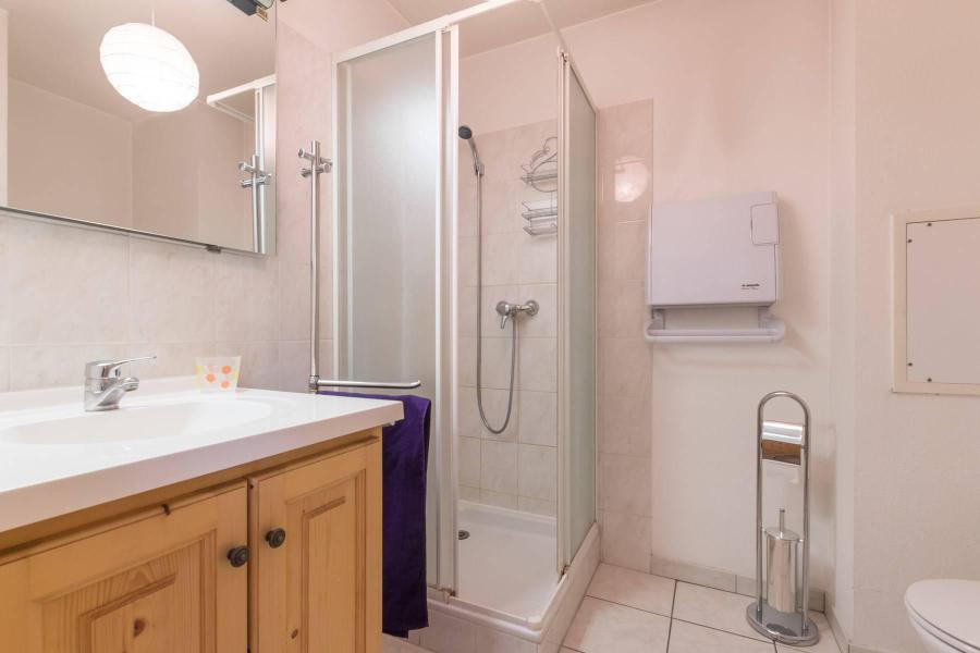 Alquiler al esquí Apartamento 2 piezas para 4 personas (21) - Résidence Central Parc Neige B - Serre Chevalier - Cuarto de baño con ducha