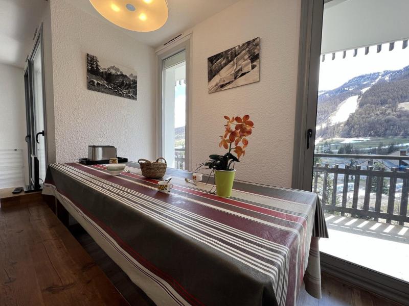 Rent in ski resort Studio sleeping corner 6 people (SC-MIROUZE) - Résidence Concorde 5 - Serre Chevalier - Living room