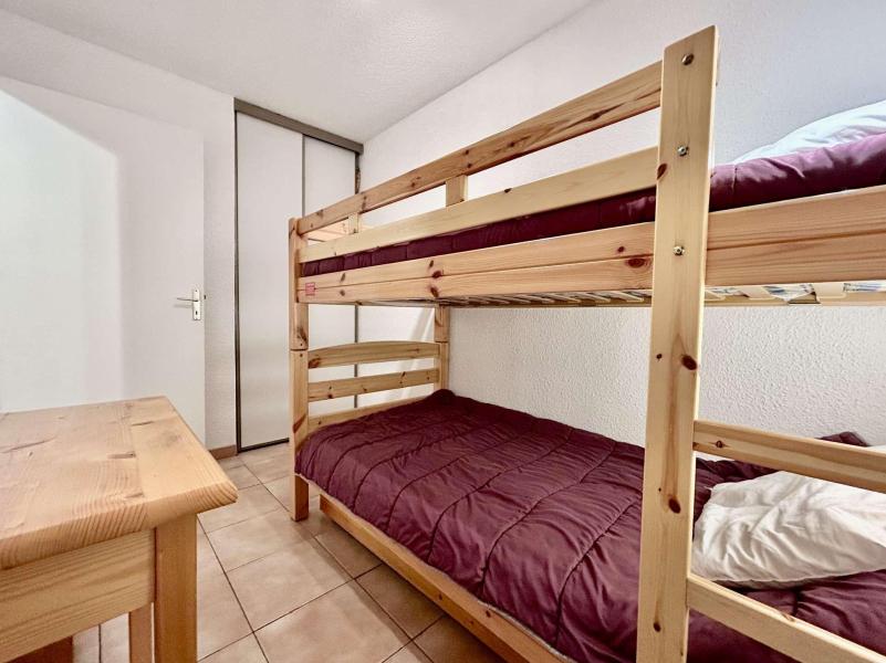 Skiverleih 2-Zimmer-Berghütte für 4 Personen (A108) - Résidence Grand Serre Che - Serre Chevalier - Schlafzimmer