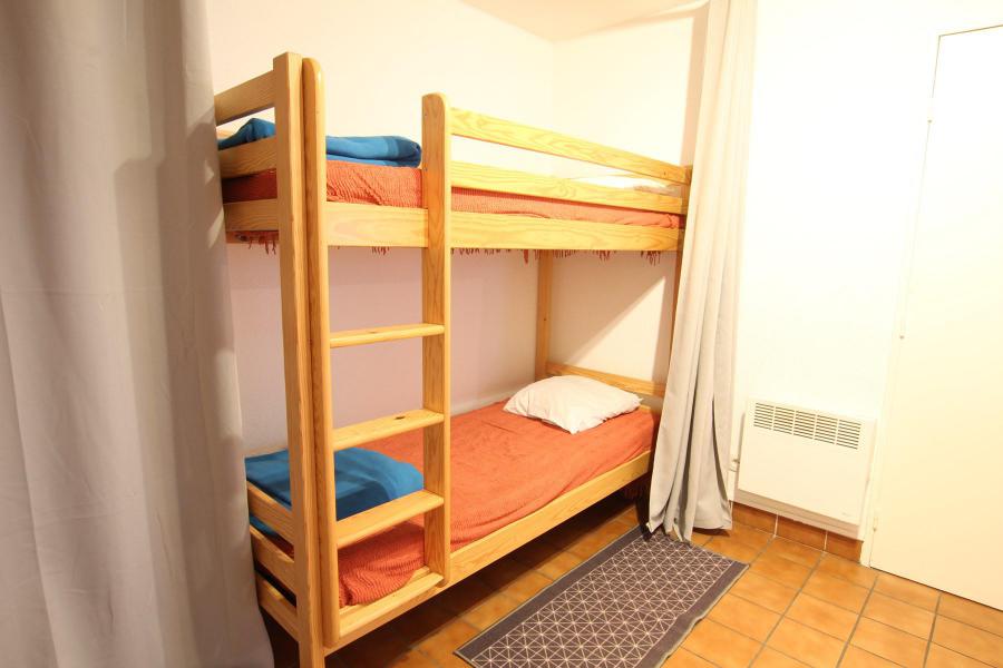 Rent in ski resort 3 room apartment sleeping corner 8 people (106) - Résidence Grand Serre Che - Serre Chevalier - Bunk beds