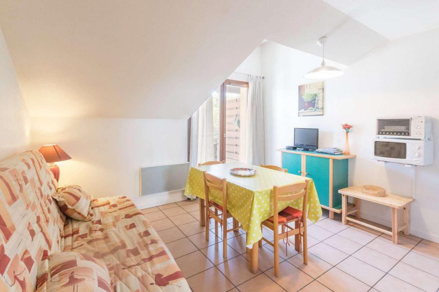 Rent in ski resort 2 room apartment 4 people (156) - Résidence Guisanel - Serre Chevalier - Living room
