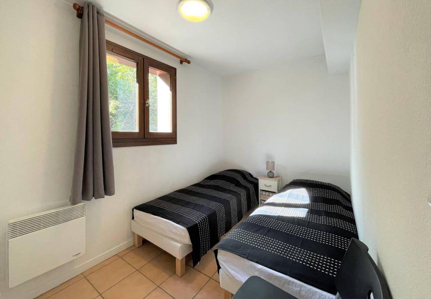 Skiverleih 3-Zimmer-Appartment für 6 Personen (0114) - Résidence Guisanel - Serre Chevalier - Schlafzimmer