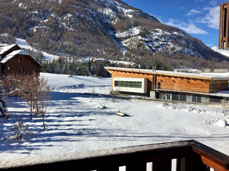 Urlaub in den Bergen 3-Zimmer-Holzhütte für 7 Personen (213) - Résidence l'Alpaga - Serre Chevalier - Draußen im Winter