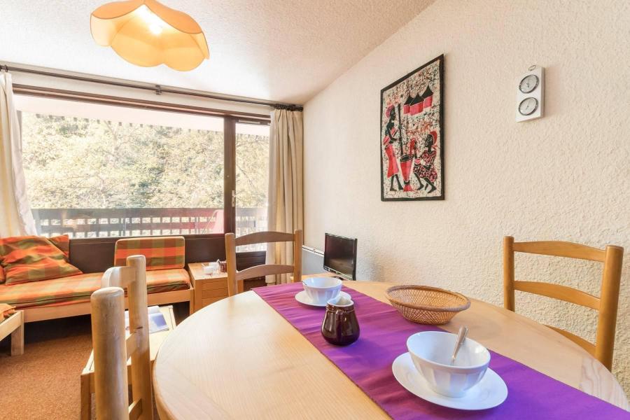Rent in ski resort Studio sleeping corner 4 people (NOL002) - Résidence l'Izoard - Serre Chevalier - Apartment