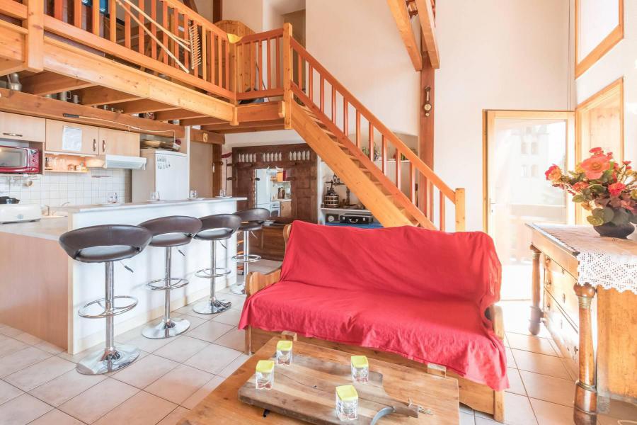 Rent in ski resort 4 room mezzanine apartment 12 people - Résidence la Clé des Champs - Serre Chevalier - Living room