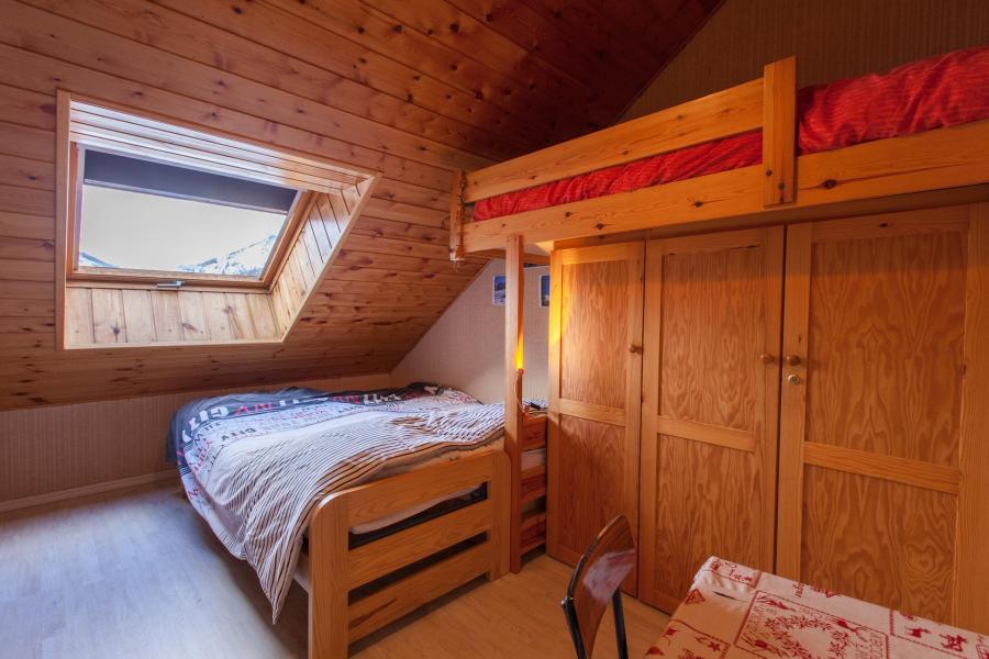 Rent in ski resort 3 room apartment 6 people (415) - Résidence la Gardiole IV - Serre Chevalier - Bedroom