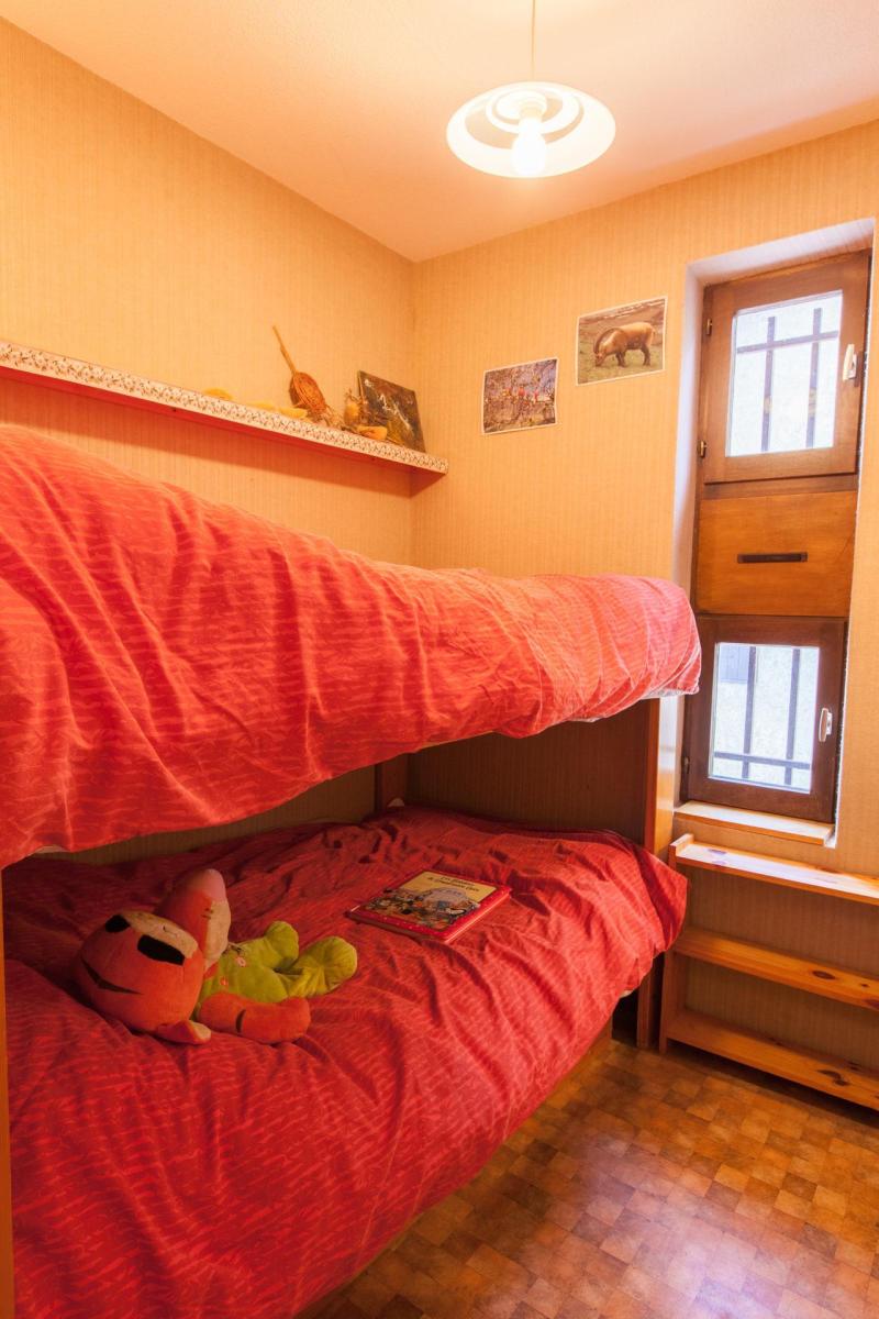 Rent in ski resort 3 room apartment 6 people (415) - Résidence la Gardiole IV - Serre Chevalier - Bedroom