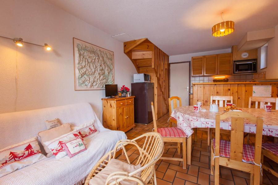Rent in ski resort 3 room apartment 6 people (415) - Résidence la Gardiole IV - Serre Chevalier - Living room