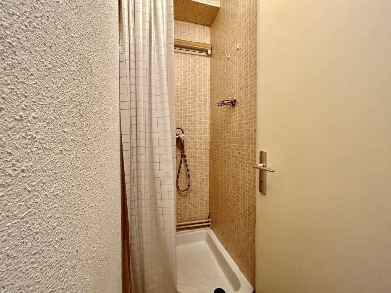 Location au ski Appartement 4 pièces 7 personnes (01) - Résidence le Bourg - Serre Chevalier - Salle de douche